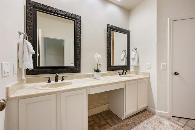 8600 Cima Oak Ln Unit A15, Austin, TX 78759 - bathroom featuring double vanity