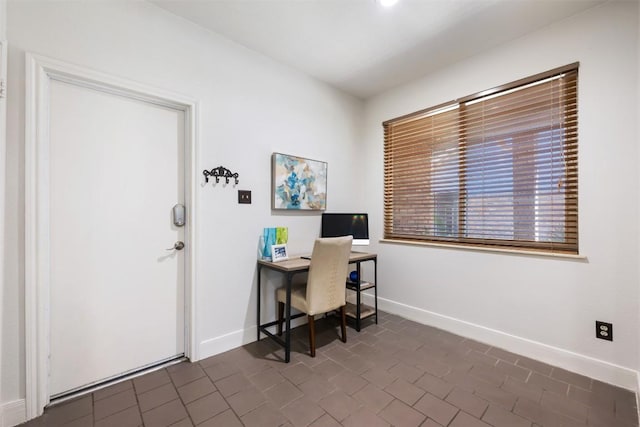 8600 Cima Oak Ln Unit A15, Austin, TX 78759 - office featuring baseboards