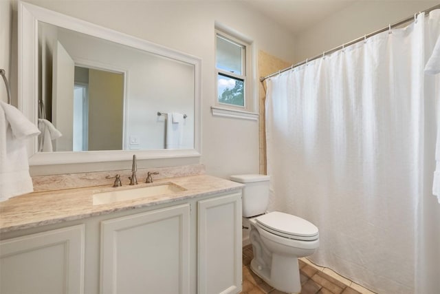 8600 Cima Oak Ln Unit A15, Austin, TX 78759 - full bathroom with vanity and curtained shower
