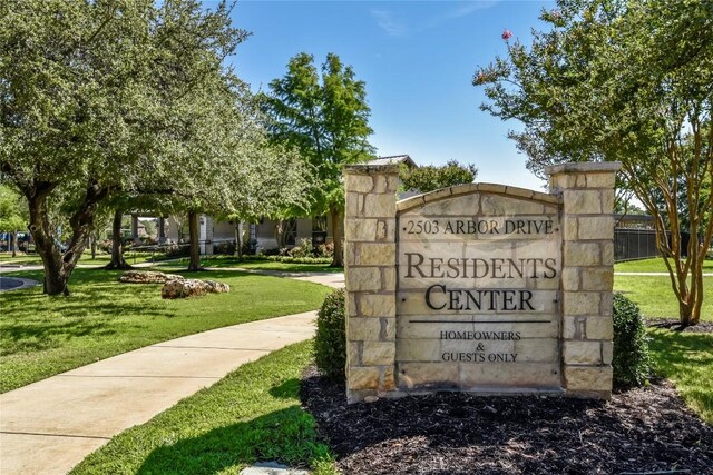 2314 Camino Del Verdes Pl, Round Rock, TX 78681 - community / neighborhood sign featuring a yard