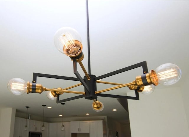 300-304 Tesla Cir, Austin, TX 78681 - detailed view of recessed lighting