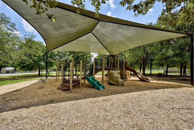 2710 Greenlawn Pkwy, Austin, TX 78757 - view of community jungle gym