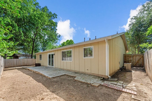 2106 Ponciana Loop, Austin, TX 78744 - photo 28