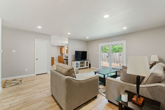 2106 Ponciana Loop, Austin, TX 78744 - photo 6