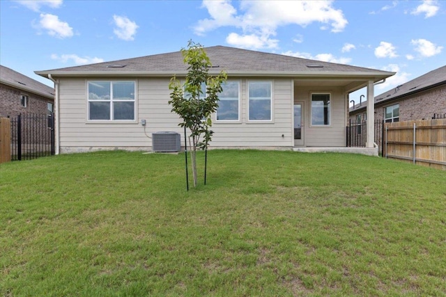 10708 Defender Trl, Austin, TX 78754 - back of house featuring a fenced backyard