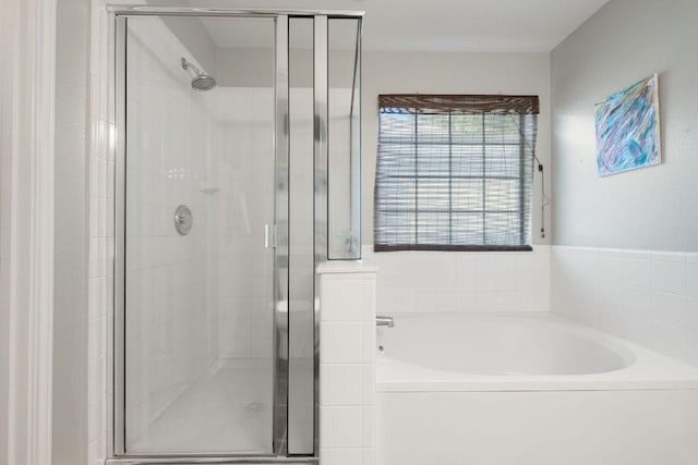 1149 Hyde Park Dr, Round Rock, TX 78665 - full bathroom with a garden tub and a stall shower