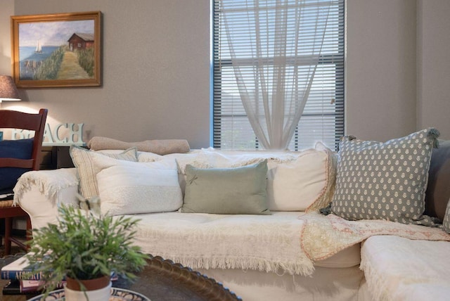 1149 Hyde Park Dr, Round Rock, TX 78665 - view of living room