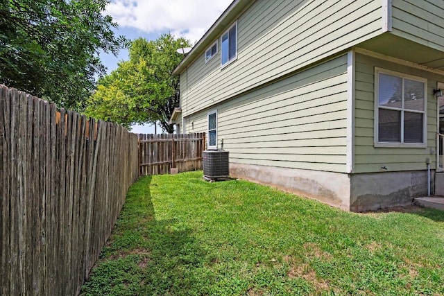 2733 Crimson Sky Ct, Round Rock, TX 78665 - view of fenced backyard