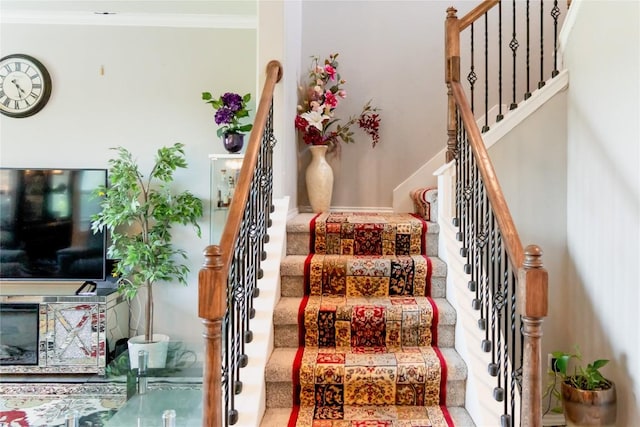 2471 Sunrise Rd Unit 35, Round Rock, TX 78664 - staircase with crown molding