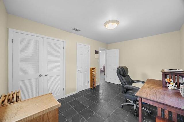 1209 Clearfield Dr, Austin, TX 78758 - office space with baseboards