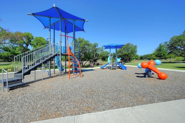 225 Lambert St, Leander, TX 78641 - view of community play area