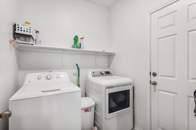 239 Crimson Ln, Kyle, TX 78640 - washroom featuring independent washer and dryer