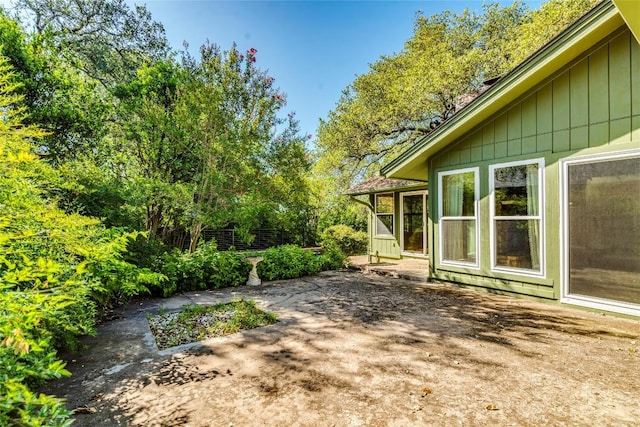 7507 Valburn Dr, Austin, TX 78731 - view of yard featuring a patio