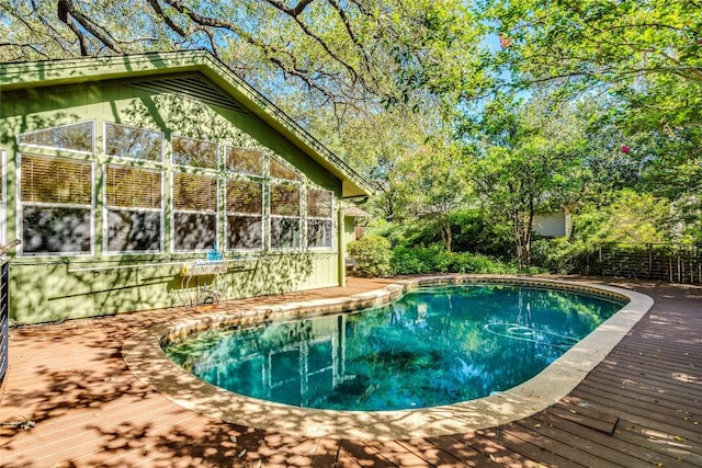 7507 Valburn Dr, Austin, TX 78731 - swimming pool with a deck