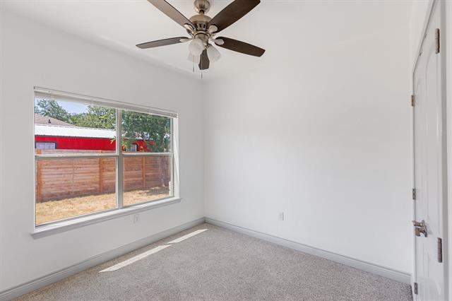 111 E Mesquite Dr, Granite Shoals, TX 78654 - photo 17