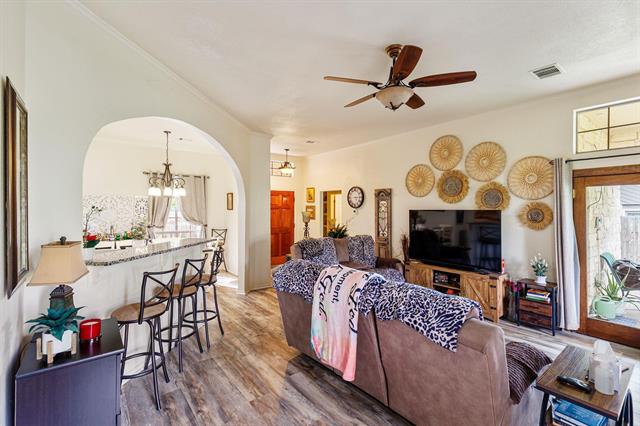 1207 Sunset Dr, Marble Falls, TX 78654 - photo 3