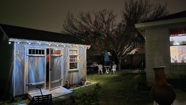 211 Valley Run Trl, Elgin, TX 78621 - view of yard with a storage shed