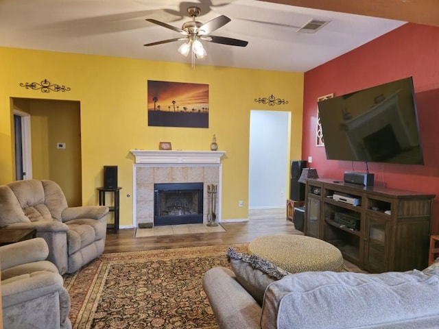 211 Valley Run Trl, Elgin, TX 78621 - photo 5