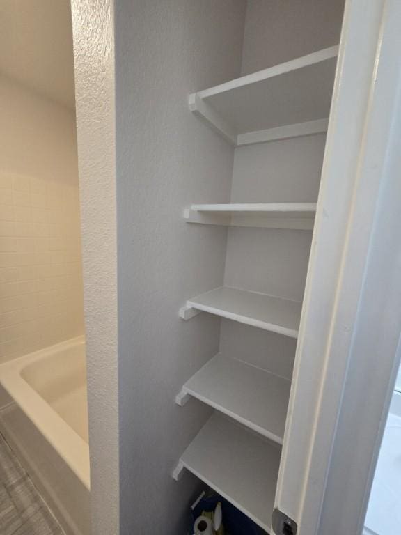 211 Valley Run Trl, Elgin, TX 78621 - view of closet