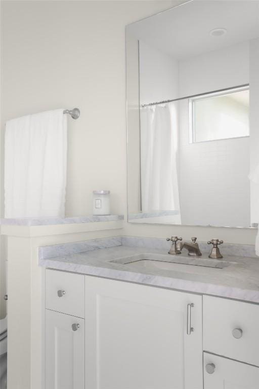 4001 Firstview Dr, Austin, TX 78731 - bathroom with vanity