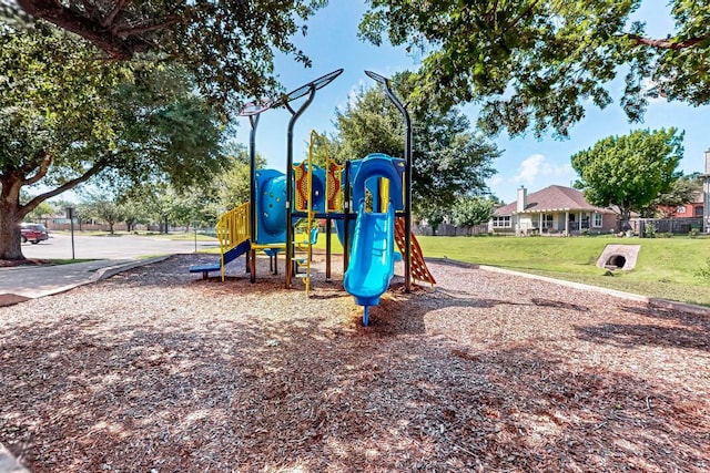 1532 Homewood Cir, Round Rock, TX 78665 - community play area with a yard