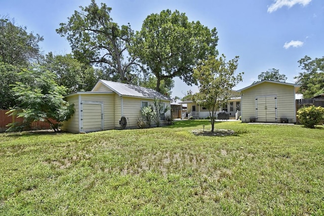 260 N Santa Clara Ave, New Braunfels, TX 78130 - view of yard featuring an outdoor structure