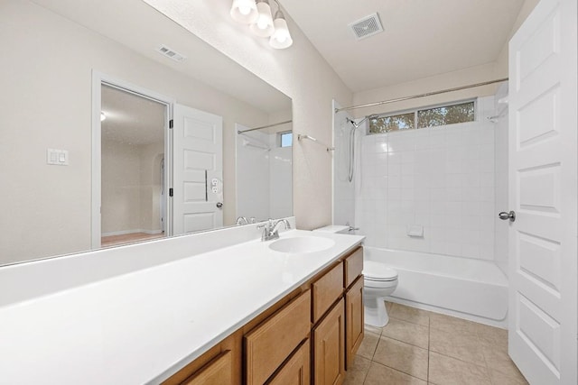 1900 Tramson Dr Unit 94C, Austin, TX 78741 - bathroom featuring vanity, tub / shower combination, and tile patterned floors