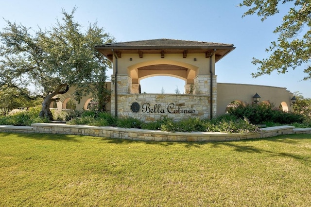 15913 Villa Frontera Dr, Bee Cave, TX 78738 - community / neighborhood sign featuring a lawn