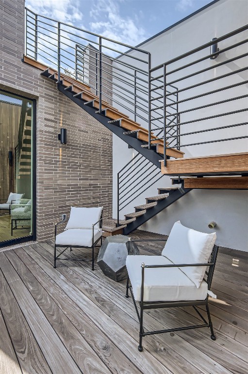 1315 W 9th St Unit B, Austin, TX 78703 - wooden deck with stairway
