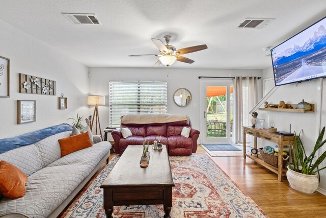 10612 Marshitahs Way, Austin, TX 78748 - photo 2