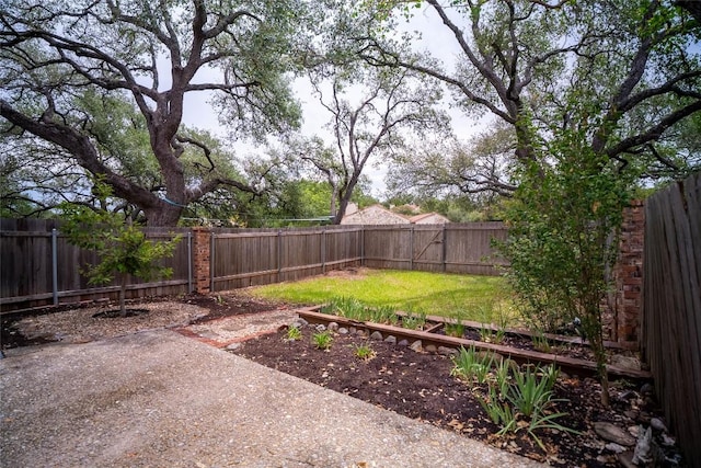 8403 Ardash Ln, Austin, TX 78759 - fenced backyard featuring a patio