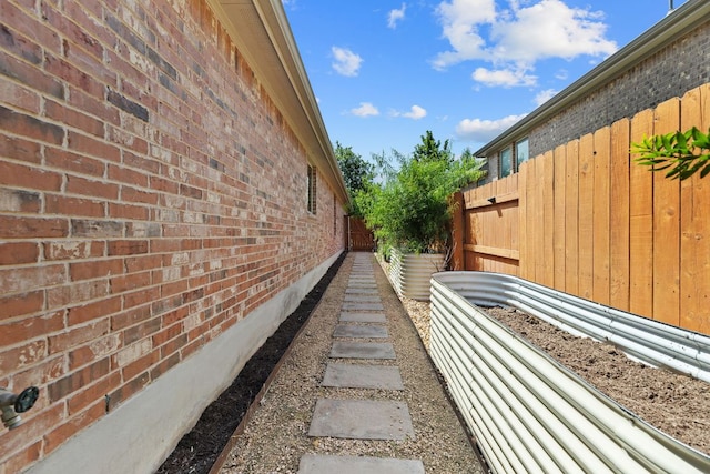 2977 Diego Dr, Round Rock, TX 78665 - view of side of home