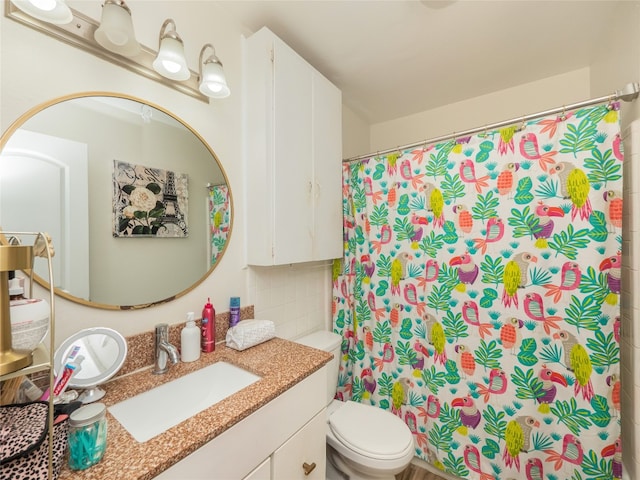 8508 Dryfield Dr, Austin, TX 78758 - bathroom with vanity, a shower with shower curtain, and backsplash