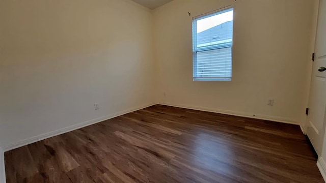 850 Bunton Reserve Blvd, Kyle, TX 78640 - empty room featuring dark wood-type flooring and baseboards