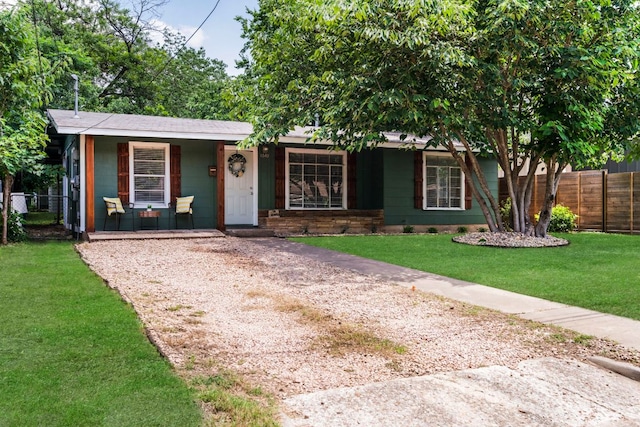 1040 Rosemont St, Austin, TX 78723 - ranch-style home with covered porch