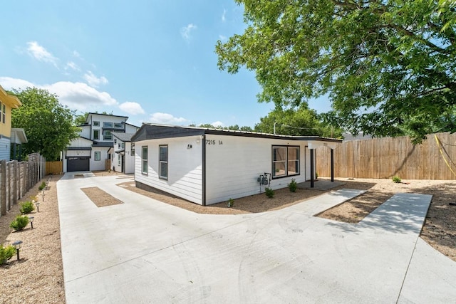 7215 Bennett Ave, Austin, TX 78752 - view of front of house with driveway