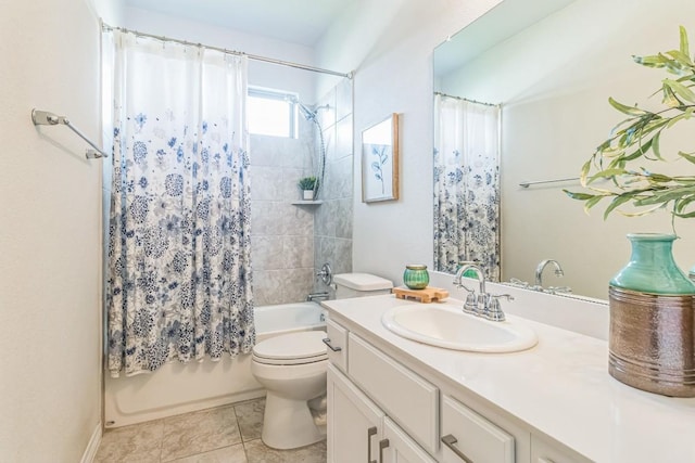 7901 Sunrise Ravine Pass, Lago Vista, TX 78645 - full bath with vanity, shower / bath combo, and tile patterned flooring