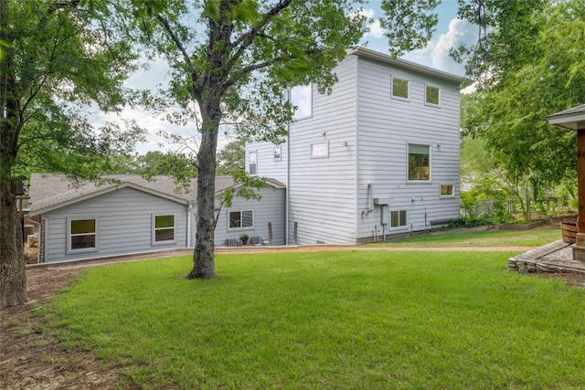 2119 Rabb Rd, Austin, TX 78704 - rear view of property with a yard