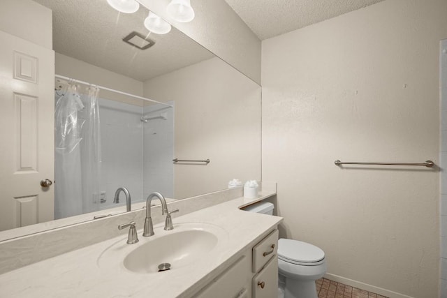 2810 Goldbridge Dr, Austin, TX 78745 - full bathroom featuring a textured ceiling, vanity, a shower with curtain, and tile patterned floors