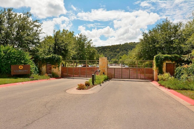 2743 Grimes Ranch Rd, Austin, TX 78732 - view of gate