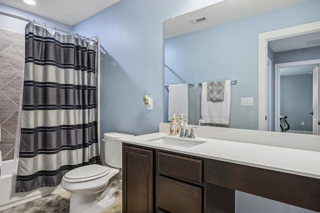 7016 Lickeen Ct, Austin, TX 78744 - full bath with vanity, shower / bath combo, and a textured wall