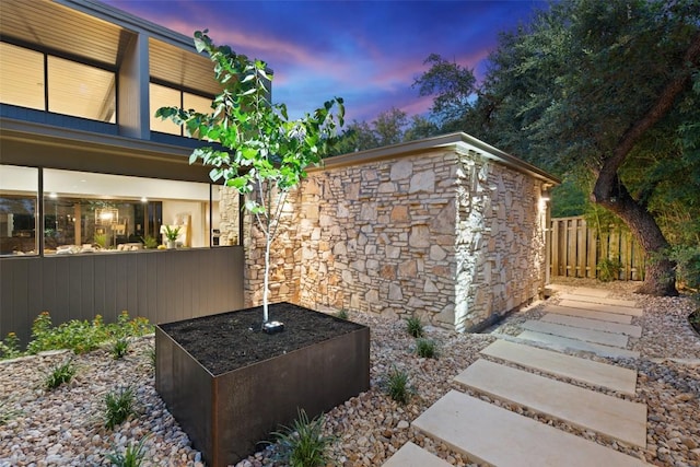 821 Malabar St, Austin, TX 78734 - view of yard