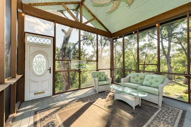 10701 Glass Mountain Trl, Austin, TX 78750 - sunroom with a ceiling fan, lofted ceiling, and an outdoor hangout area