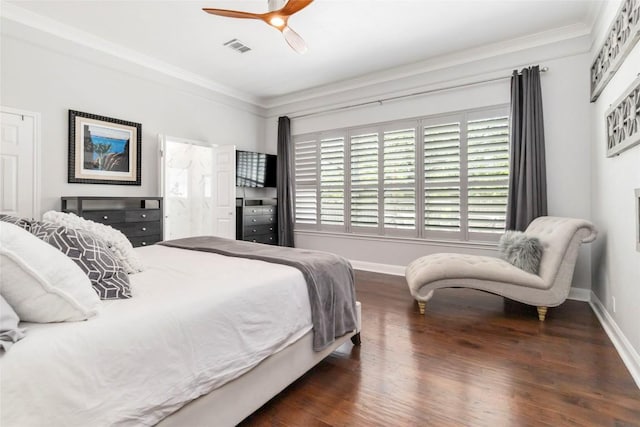 10601 Showboat Cv, Austin, TX 78730 - bedroom with wood finished floors, ornamental molding, and a ceiling fan