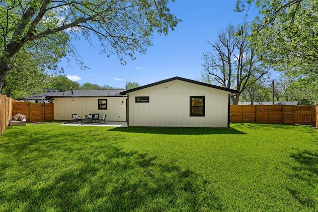 5604 Overbrook Dr, Austin, TX 78723 - rear view of house featuring a fenced backyard and a patio area
