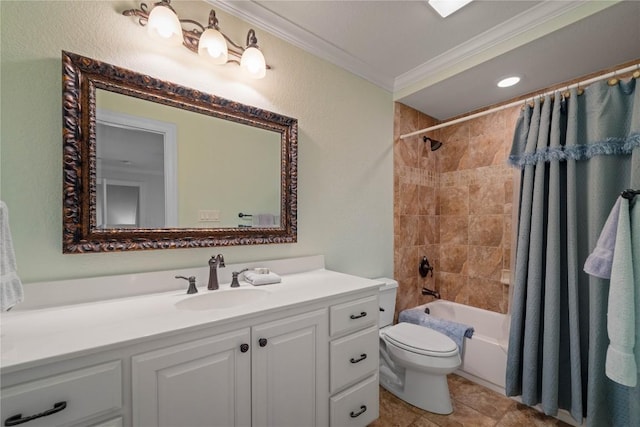 758 Mission Hts, New Braunfels, TX 78130 - full bath with ornamental molding, vanity, and shower / bath combo