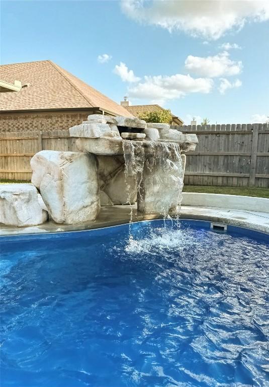 529 Oyster Crk, Buda, TX 78610 - photo 29