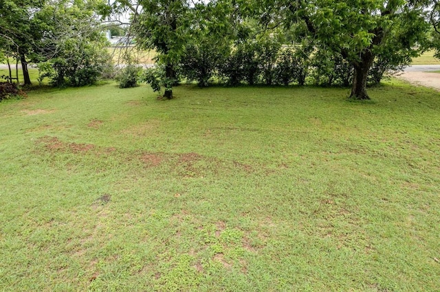 218 SE Front St, Bartlett, TX 76511 - photo 9