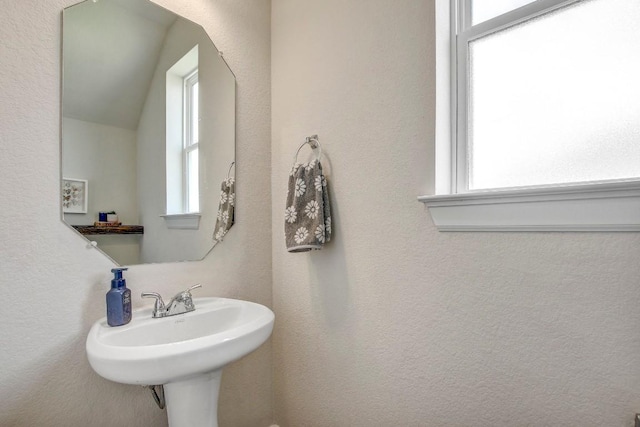 336 Gaida Loop, Georgetown, TX 78628 - bathroom featuring a sink