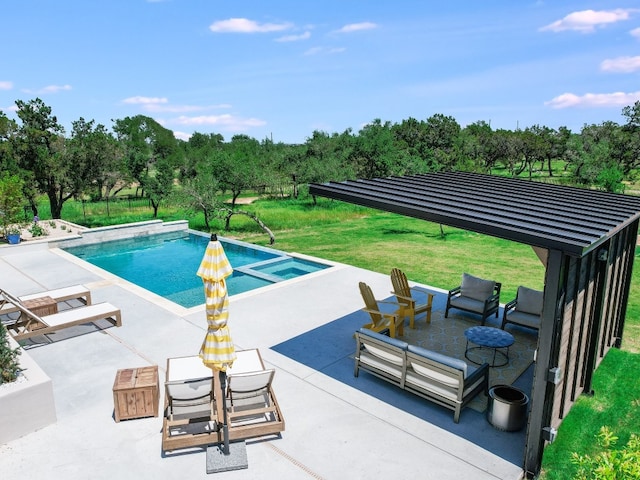 11901 Pier Ct, Austin, TX 78737 - view of pool featuring a patio area, a lawn, a pool with connected hot tub, and view of scattered trees